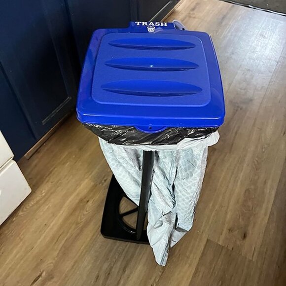 NEW Portable Trash Bag Holder-Collapsible Trashcan for Garbage-Indoor/Outdoor - Picture 2 of 9